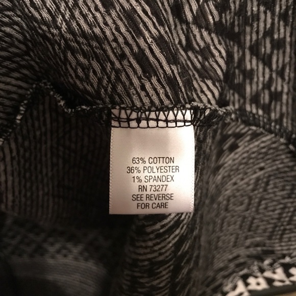 Geometric a-line dress - Picture 3 of 4