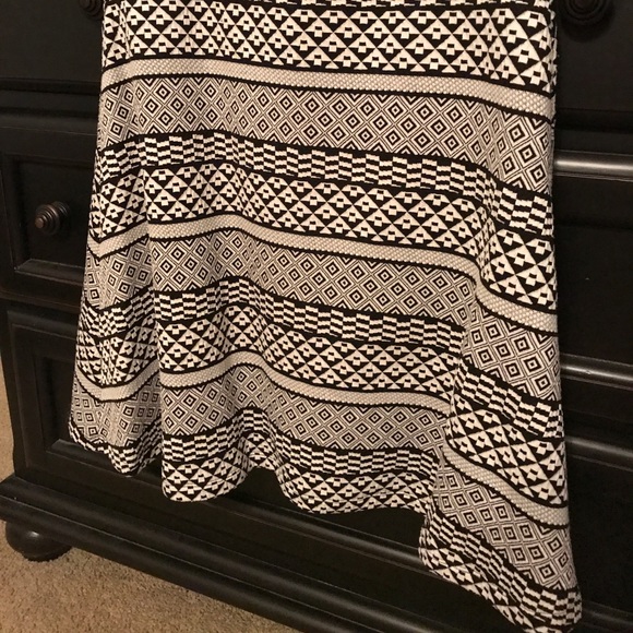Geometric a-line dress - Picture 4 of 4