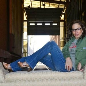 Meet your Posher, Laura