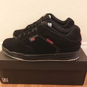 **BRAND NEW** Globe Men's Skate Shoes SIZE 13 👟