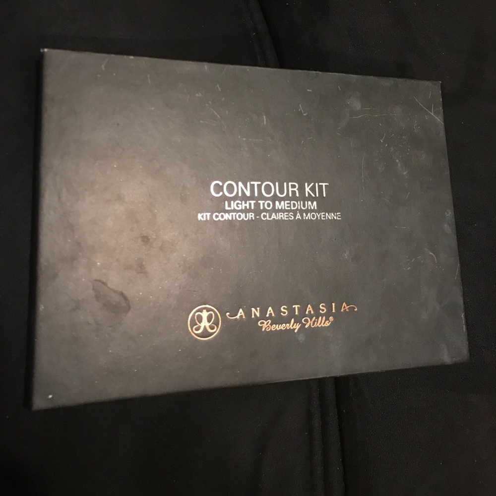❌SOLD Used Anastasia Contour Kit - light to medium