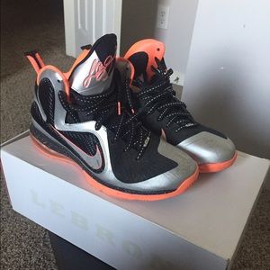 Lebron 9 Mango sz 11.5 (black and orange pair)