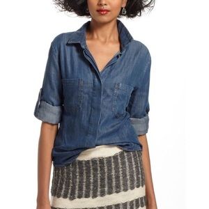 Cloth and Stone Split-Back Chambray Buttondown