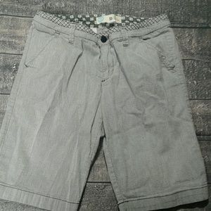 Ladies Roxy Bermuda Shorts Size 9