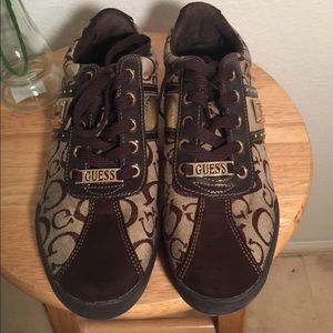 Guess Low Top Sneakers