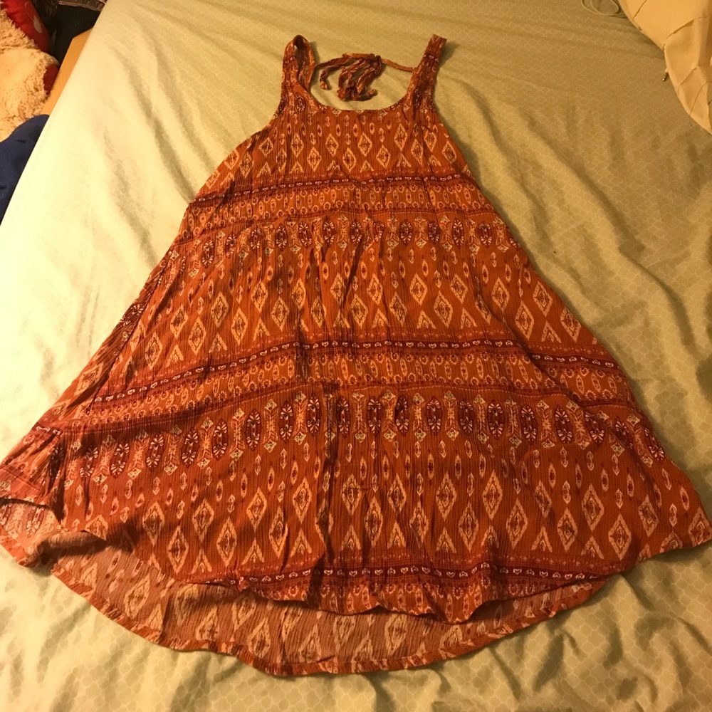 Orange cool print shift dress.