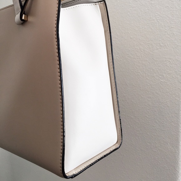 Kate Spade Battery Park City Evalyn Bag - Picture 7 of 8