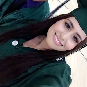 Meet your Posher, Mariela