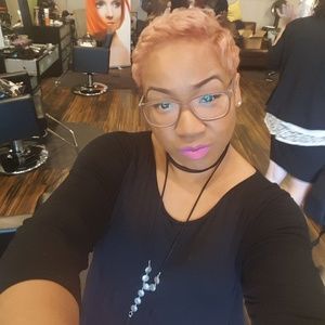 Meet your Posher, Ophelia