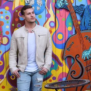 Meet your Posher, Colton