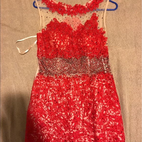 Red Dave and Jonny dress - Picture 1 of 4