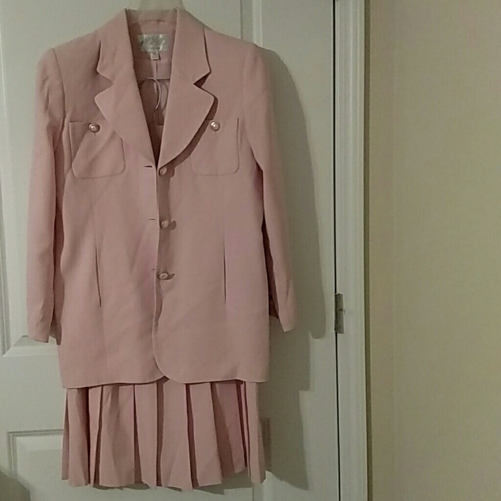 Light Pink Lord &Taylor 2 Piece Suit