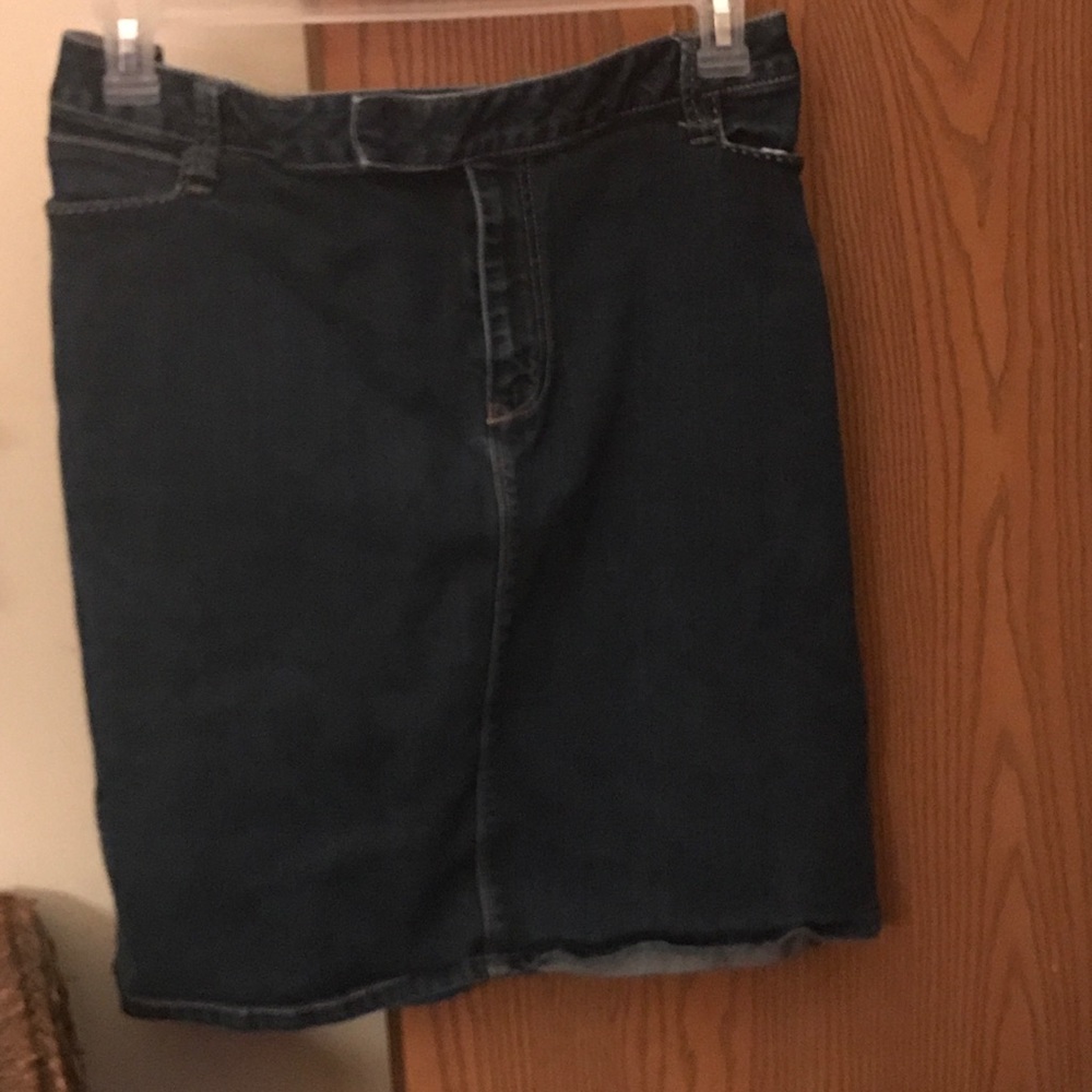 Plus-Size Blue Jean Mini Skirt W/ movable zippers