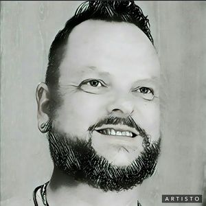 Meet your Posher, Corey