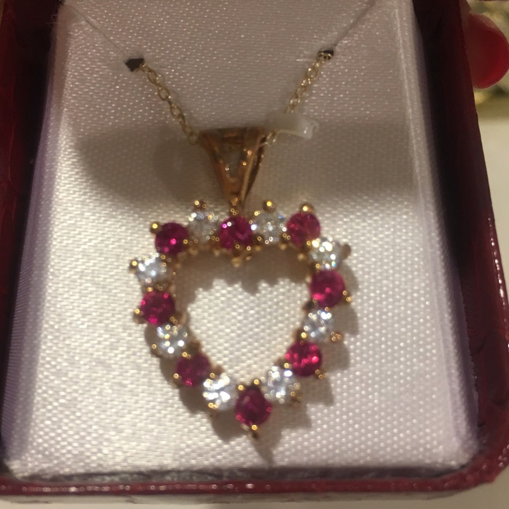 Heart pendant and necklace