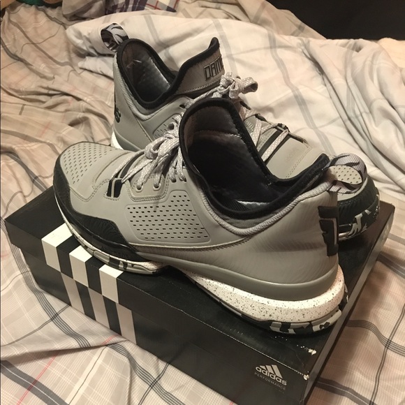 adidas Other - Damian Lillards hardly ever worn!
