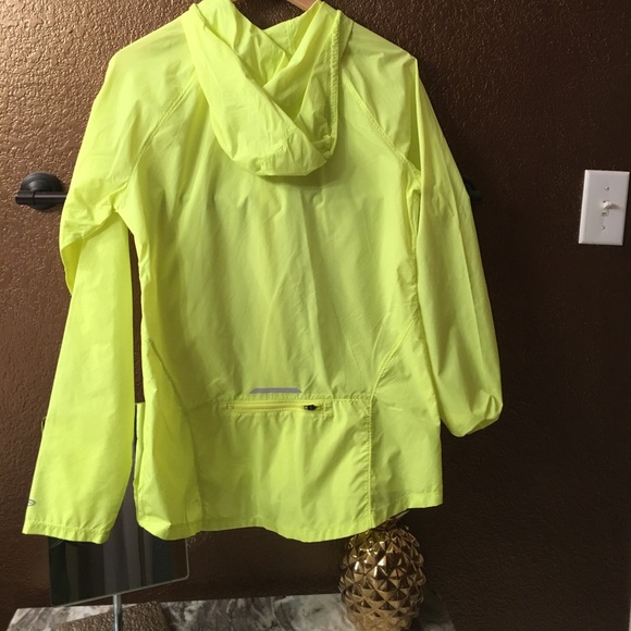Windbreaker - Picture 2 of 4