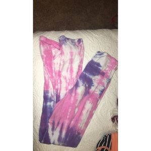 M sized tye dye yoga pants