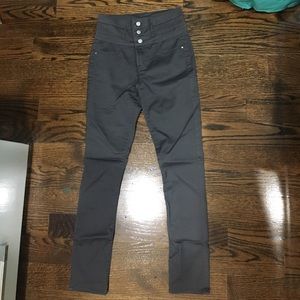 NWOT✨ Grey high waisted jeans