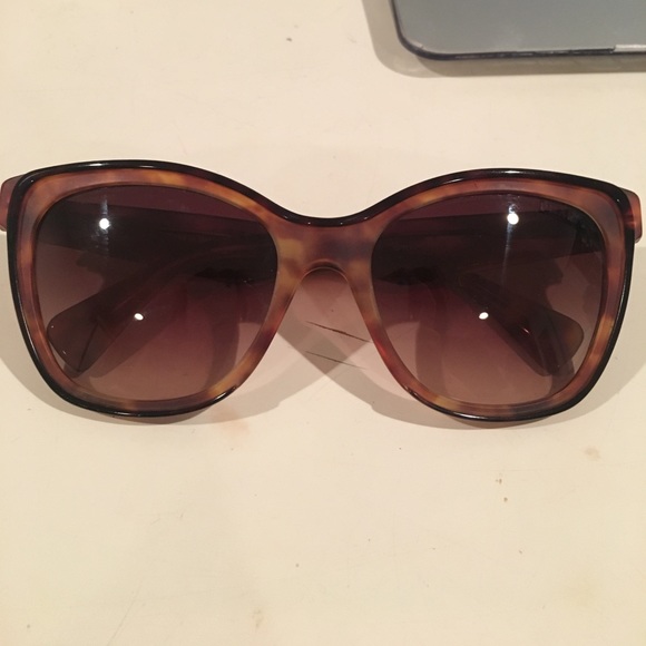 PRADA SUNGLASSES - Picture 2 of 7