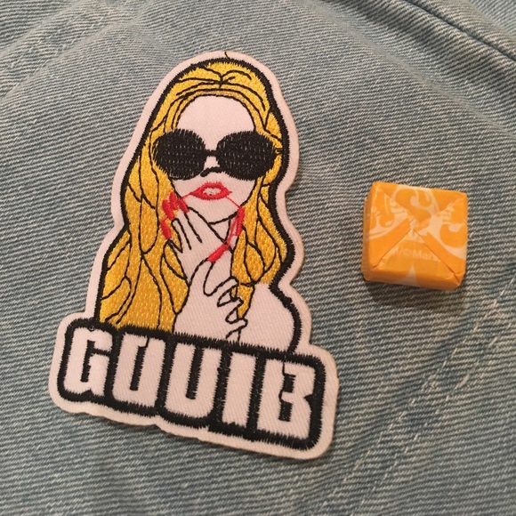 Iron-on patch - Picture 2 of 2