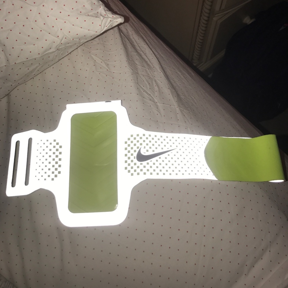 Nike Running Strap iPhone Holder