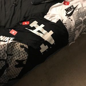 Nike Shirts Brand New Medium
