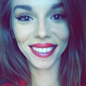 Meet your Posher, Brianna