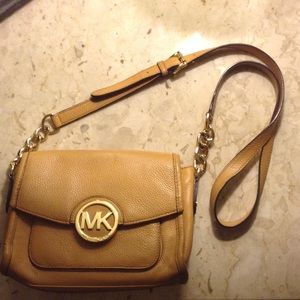 Authentic Michael Kors Crossbody Tote!