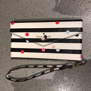 Kate Spade IPhone 7 wristlet!