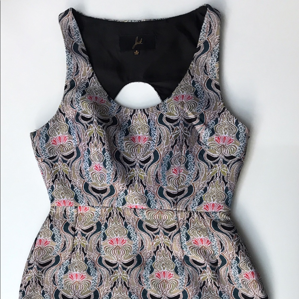 Jack sleeveless dress with ornate pattern