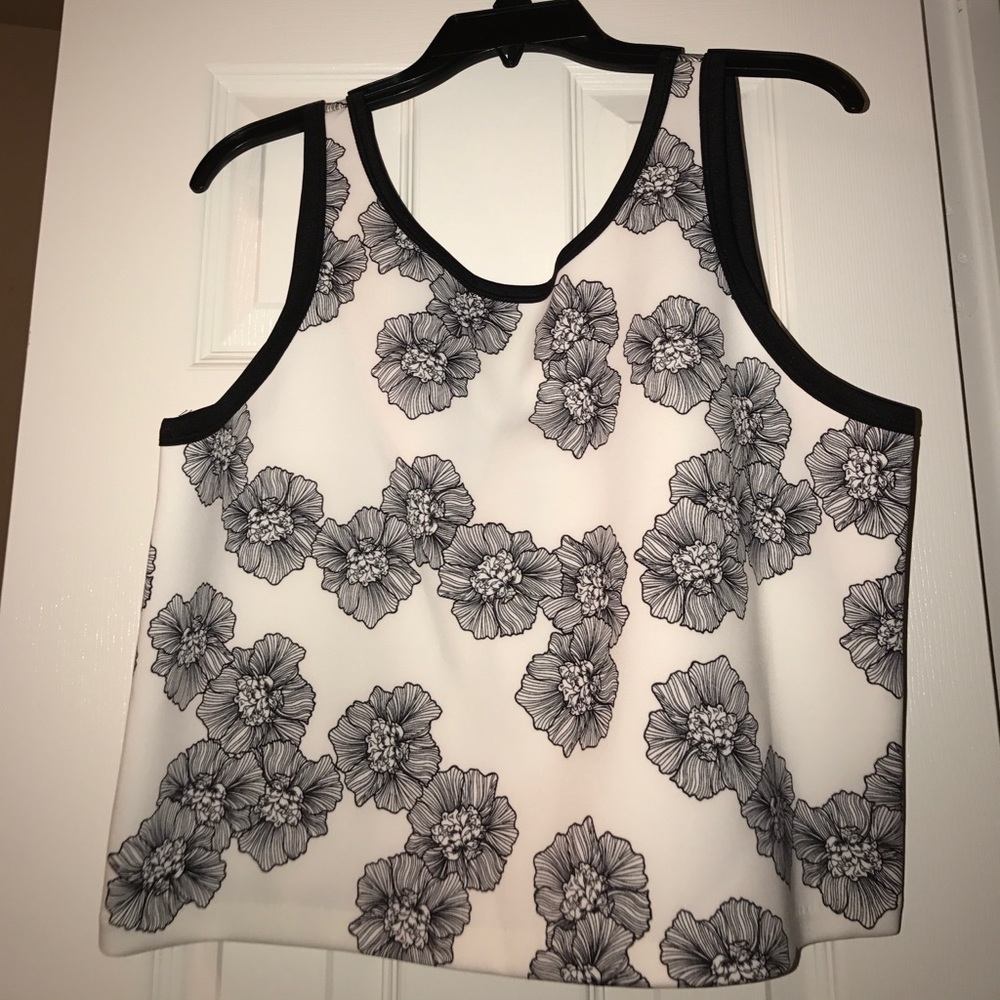 FLORAL CROP TOP BLOUSE