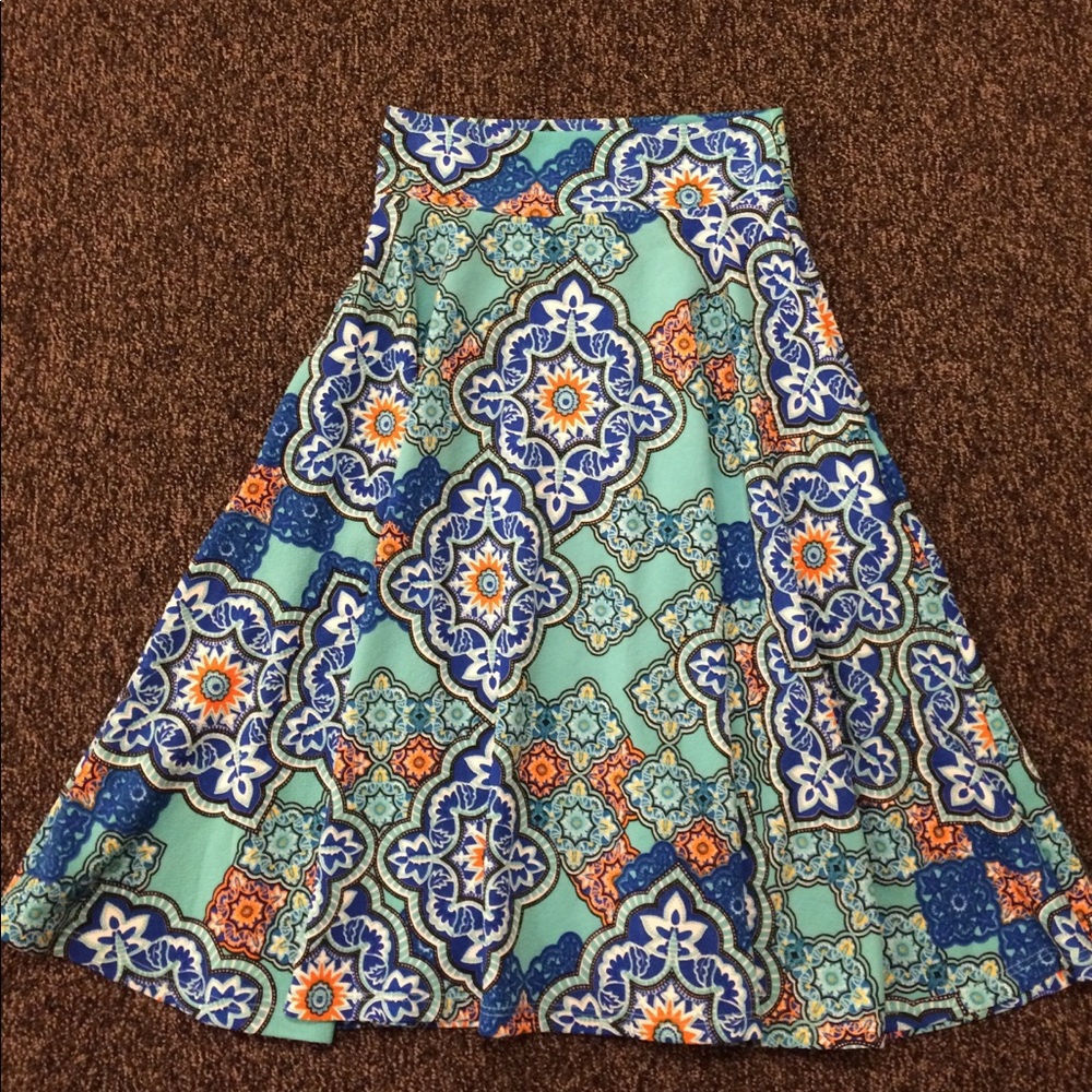 NWT Agnes and Dora Midi Skirt