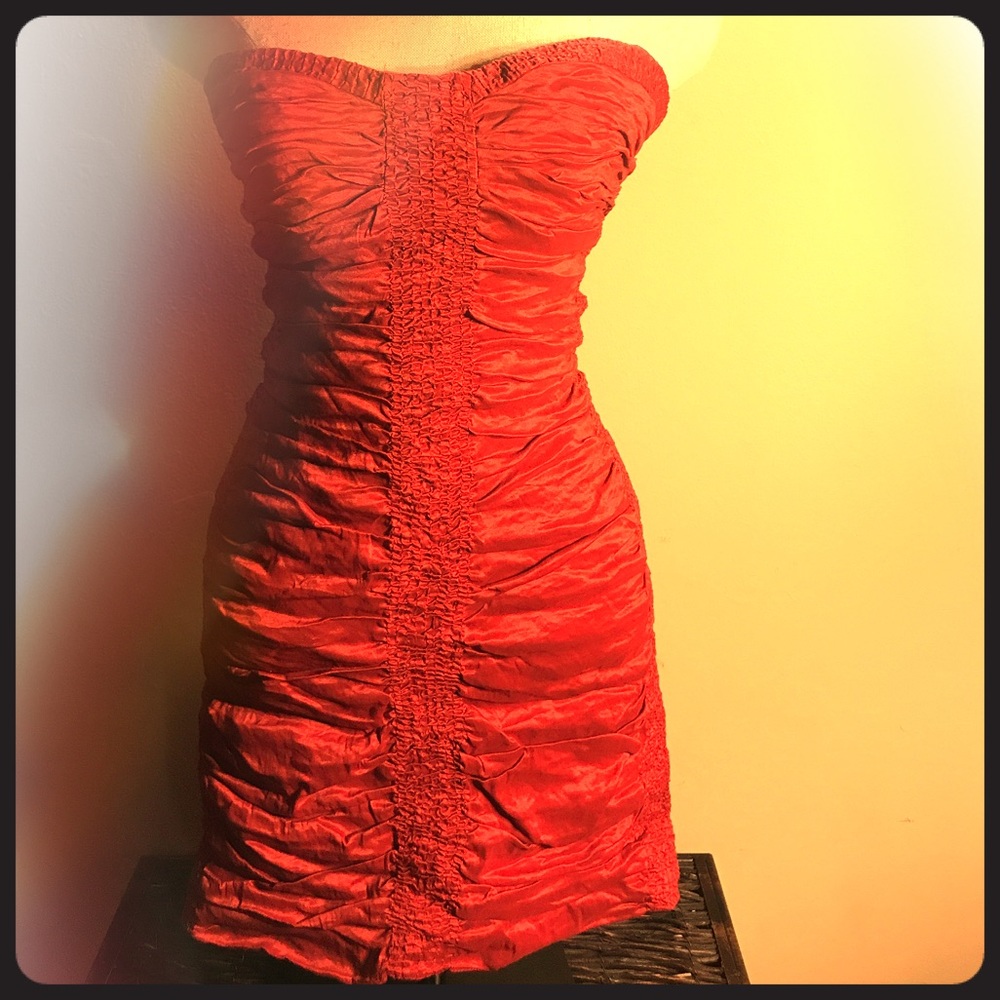 BCBG MAXAZRIA red cocktail dress
