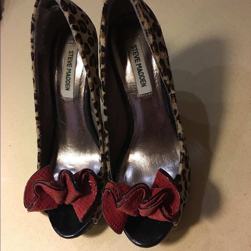 Steve Madden Show stopper leopard mohair heels - Picture 2 of 6