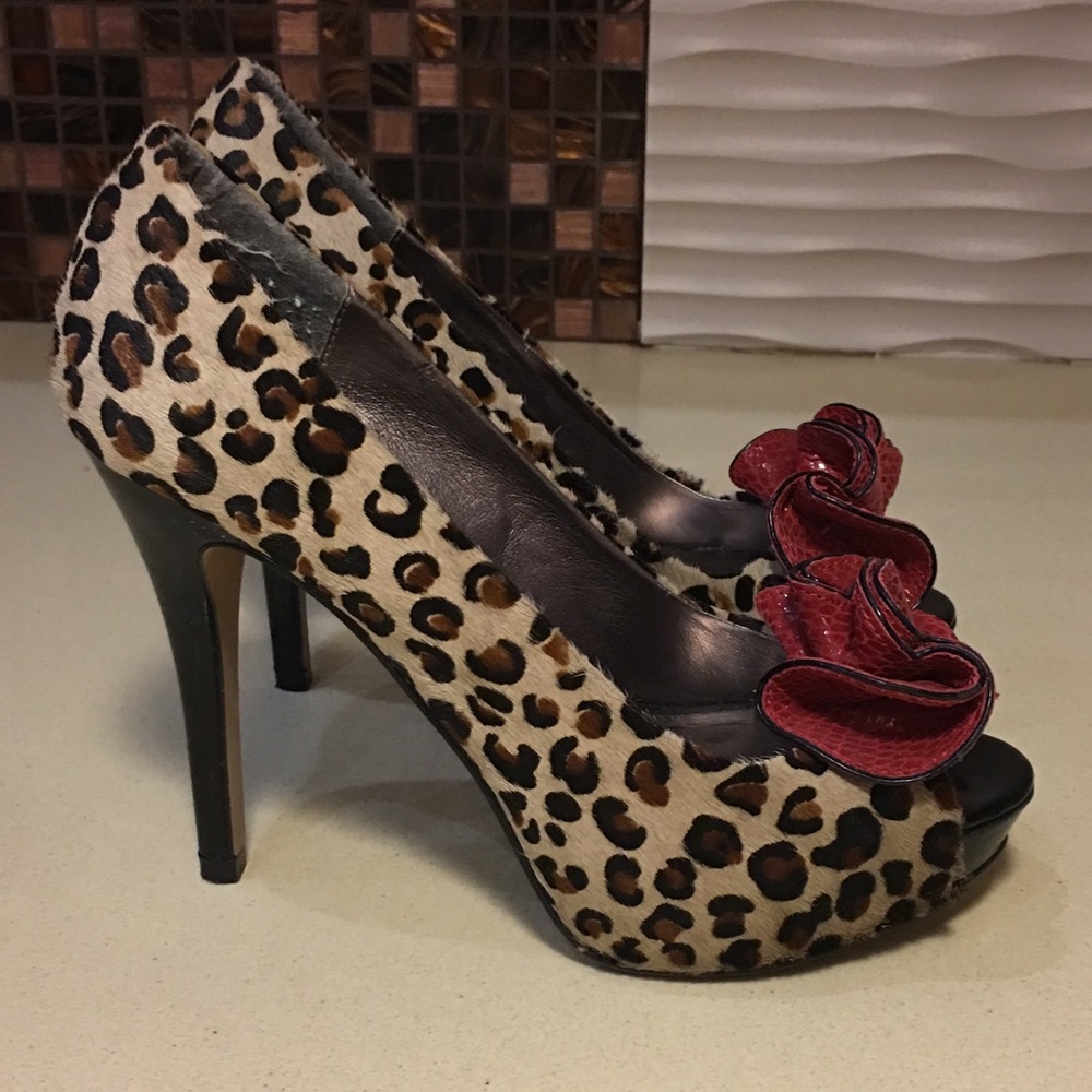 Steve Madden Show stopper leopard mohair heels - Picture 3 of 6