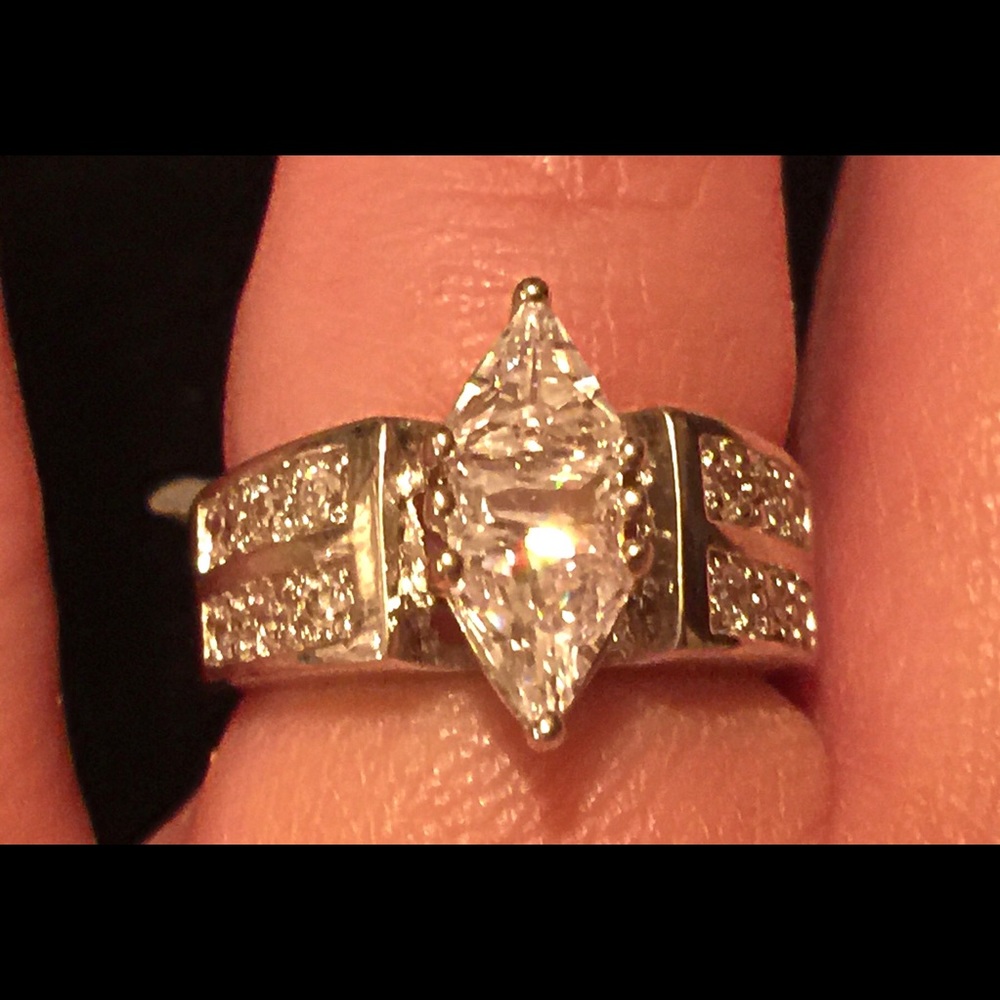 Brand New Marquise White Cz Diamond Ring.