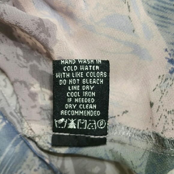 BCBGMaxAzria sleeveless high low fish tail blouse - Picture 6 of 7