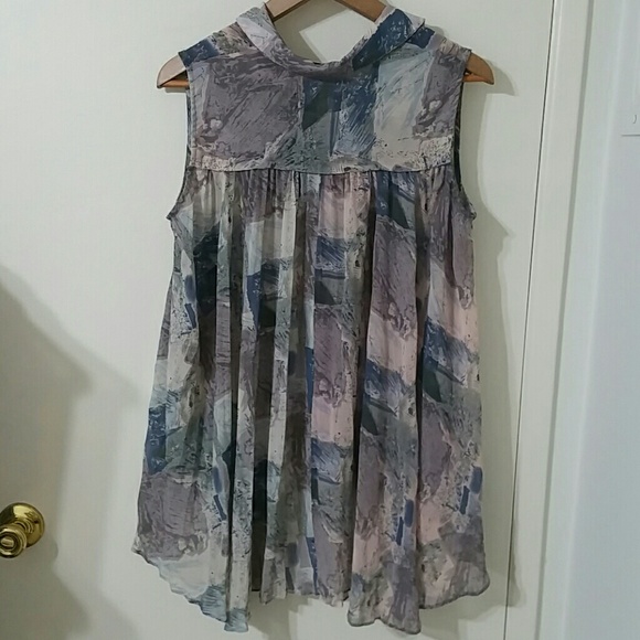 BCBGMaxAzria sleeveless high low fish tail blouse - Picture 2 of 7