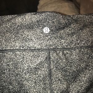 Lululemon cropped pants 💋
