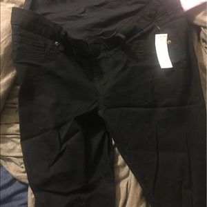 Old Navy Maternity Skinny Jeans - brand new w/ tag
