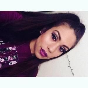 Meet your Posher, Mayra