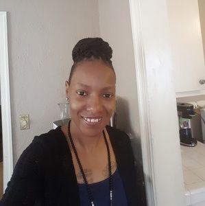 Meet your Posher, Lisa