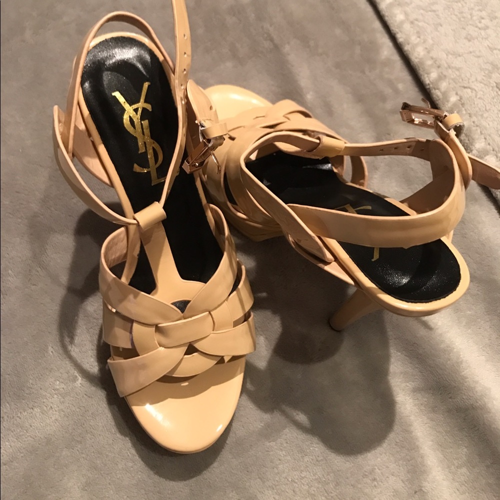 Nude Fashion shoes