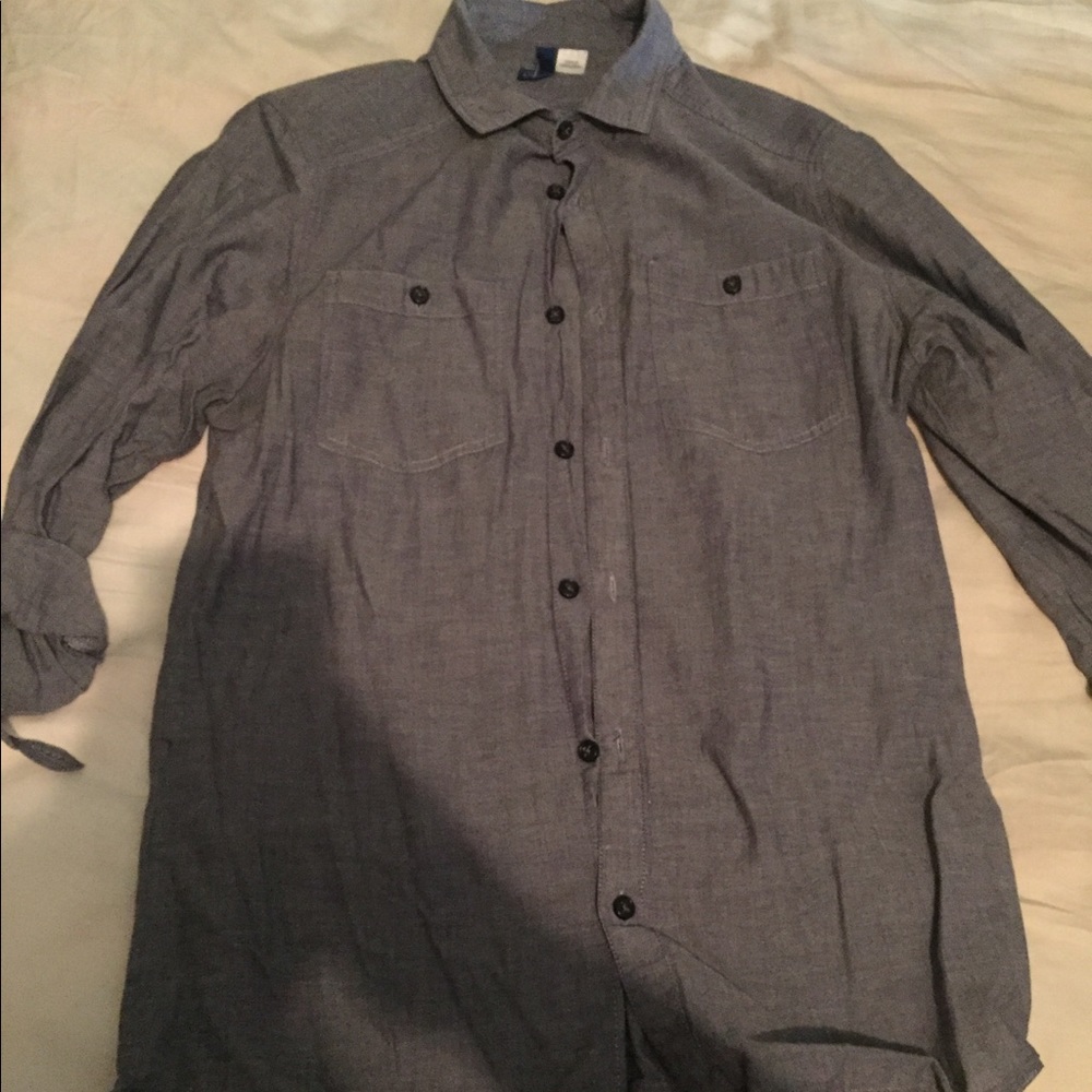 Thin casual button up
