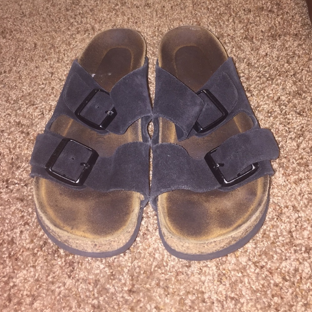 Black Birkenstock's