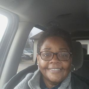 Meet your Posher, Cynthia