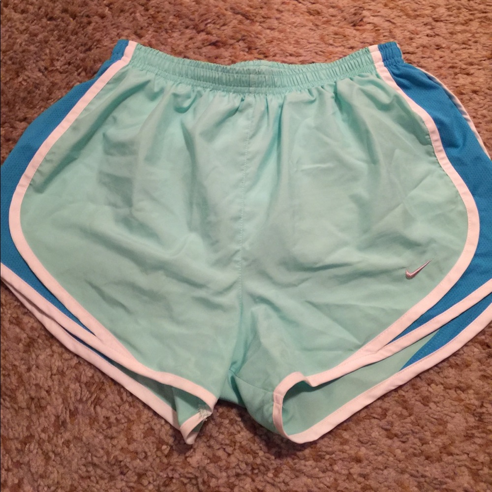 Nike Dri-Fit Tempo Shorts GUC