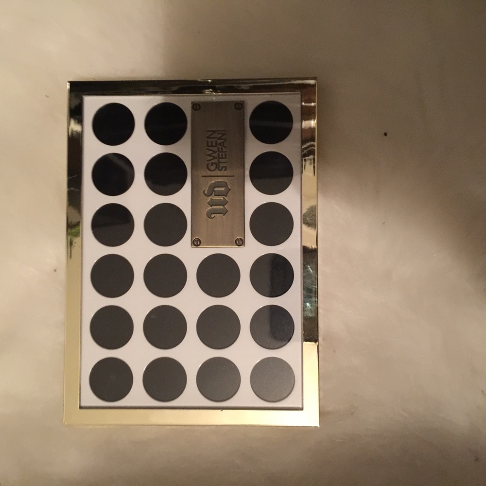 Urban Decay Limited Edition Gwen Stefani Palette
