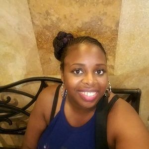 Meet your Posher, Gina